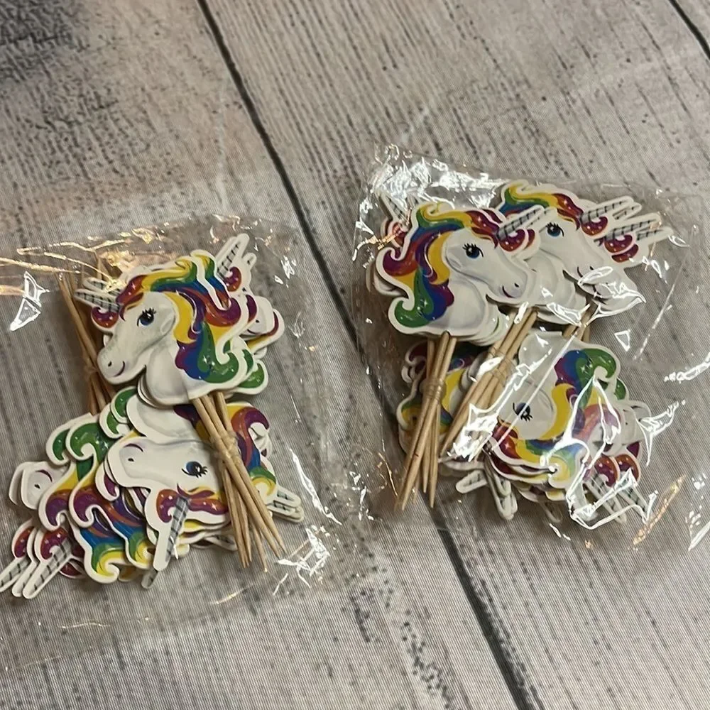 NWT Unicorn party kit